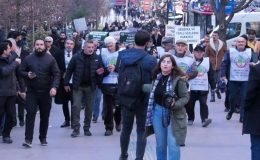 Emekliler Ulus Meydanı’ndan Seslendi: ‘Bizi Aç Bırakıp Ölsünler mi? Biz Yük Müyüz?’