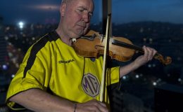 Kemanın asi ruhu: Klasik müzik dünyasından “nefret eden” klasik müzik aşığı keman virtüözü