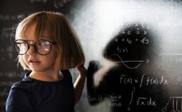 Zeki İnsanların Yaygın Ortak Özellikleri: Sizin de Çocuğunuzda Bu Özellikler Varsa Yüksek IQ Sahibi Olabilir