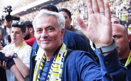 Jose Mourinho’nun Kariyeri Başarılarla Dolu